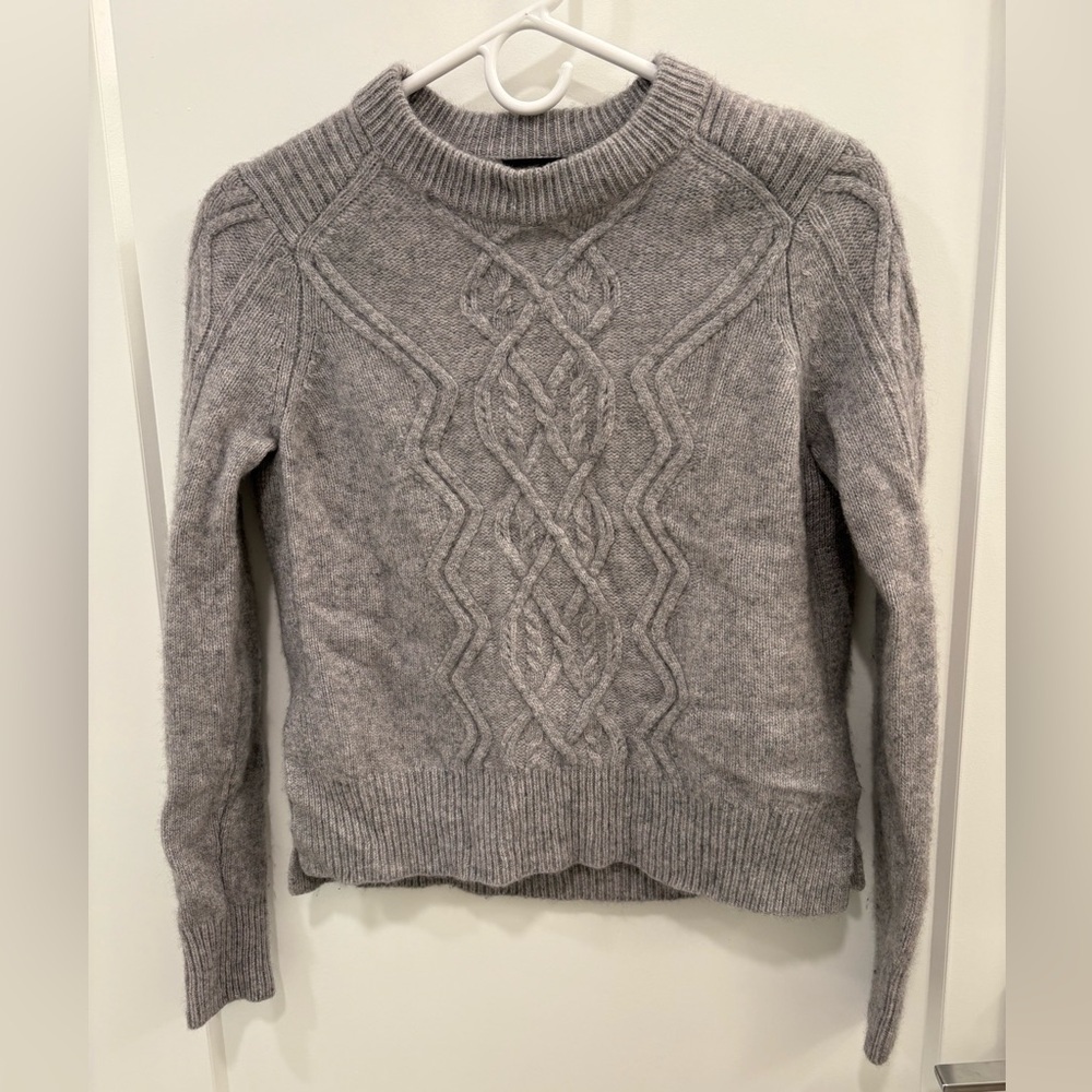 AQUA Heathered Grey Cashmere Cable Knit Sweater Size Small